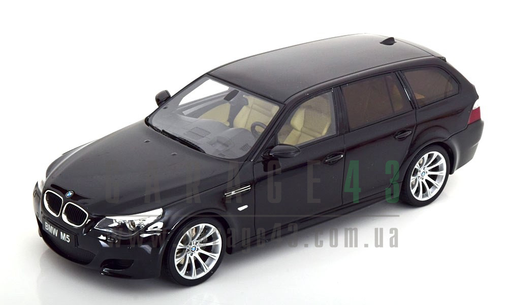 BMW M5 E61 Touring Black Otto 1/18