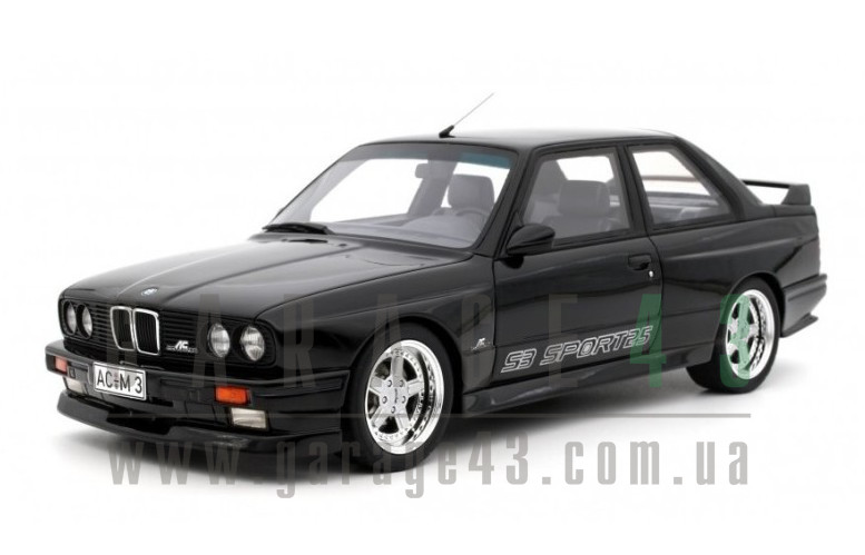 Garage43 - Дорожні автомобілі - Масштабна модель автомобіля 1/18
