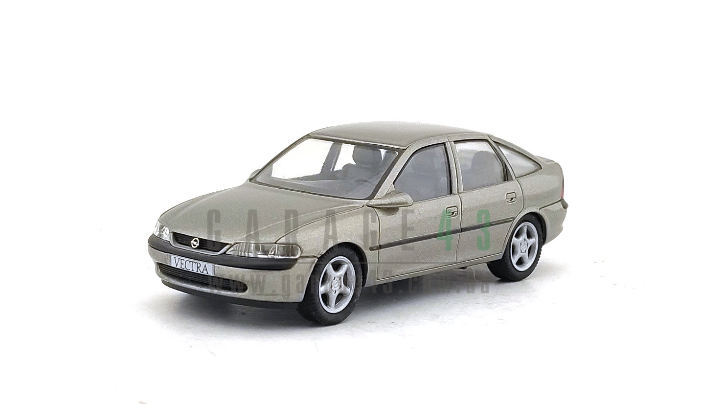 Miniature Opel Vectra 1/43ème – Schuco – Noire – Neuf