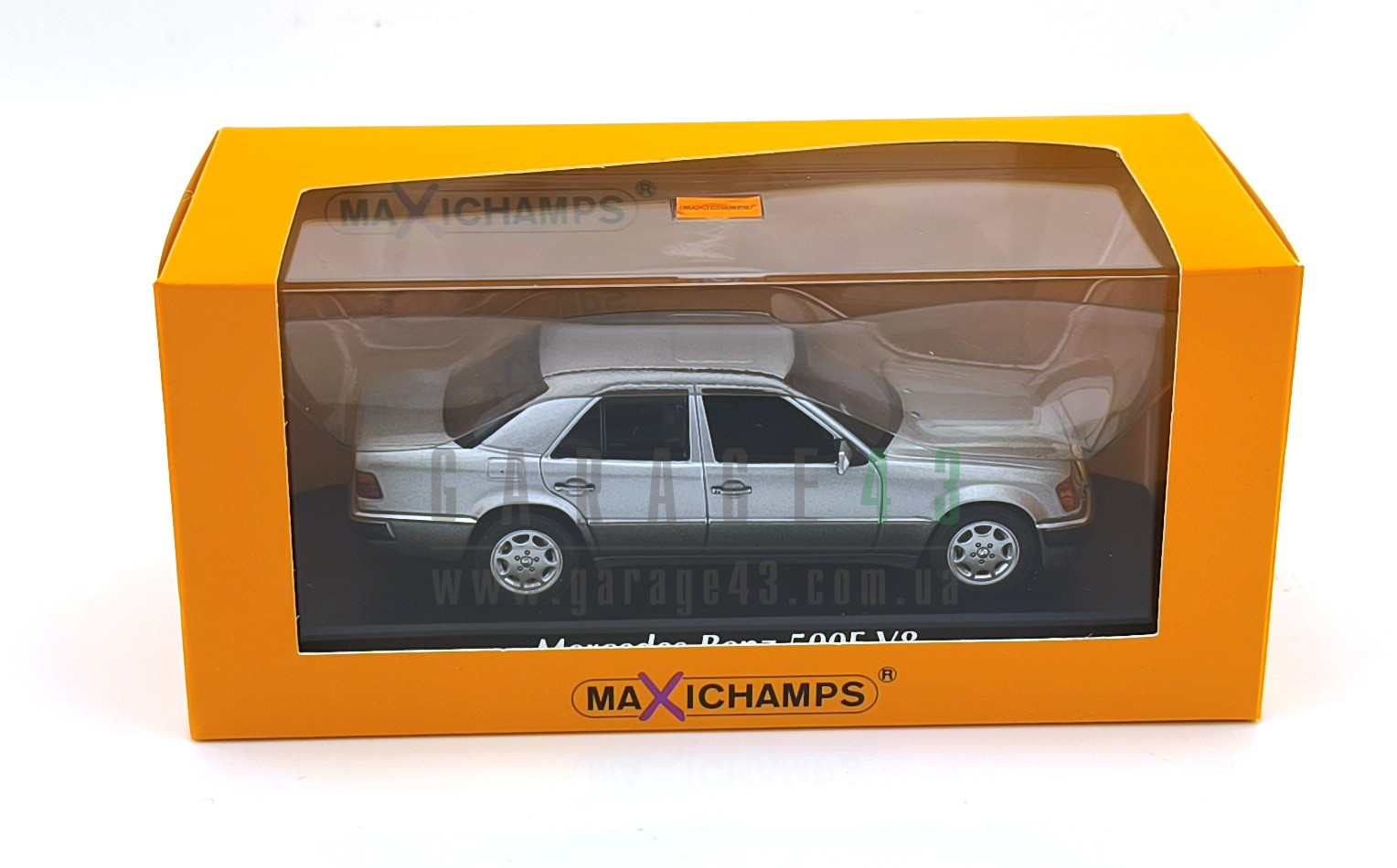 Garage43 - Дорожні автомобілі - Масштабна модель автомобіля 1/43