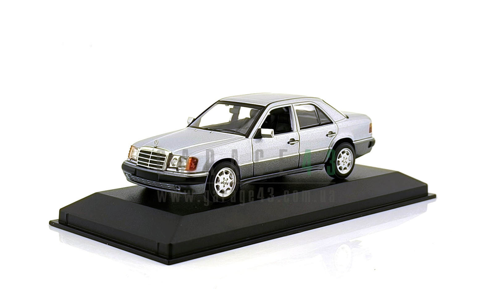 Garage43 - Дорожні автомобілі - Масштабна модель автомобіля 1/43
