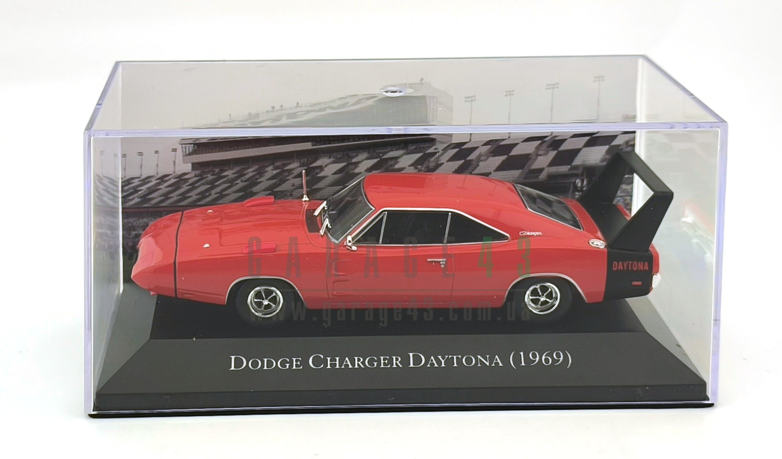 Garage43 - Дорожні автомобілі - Масштабна модель автомобіля 1/43