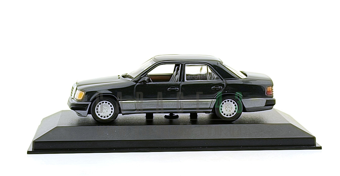 Garage43 - Дорожні автомобілі - Масштабна модель автомобіля 1/43 Garage43 - Дорожні автомобілі - Масштабна модель автомобіля 1/43